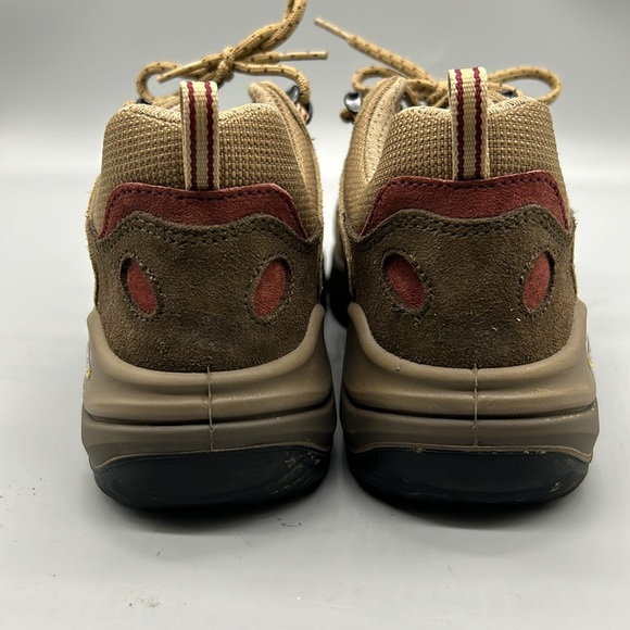 Lowa Tempest Hiking Shoes like new condition - Picture 4 of 8